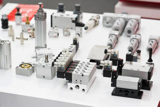 Solenoid Directional Valve Working Principle